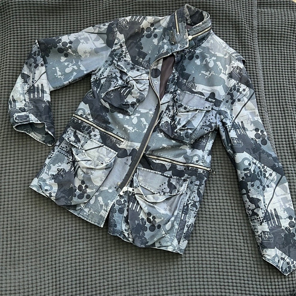 Marc Jacobs grey camouflage. Military style.